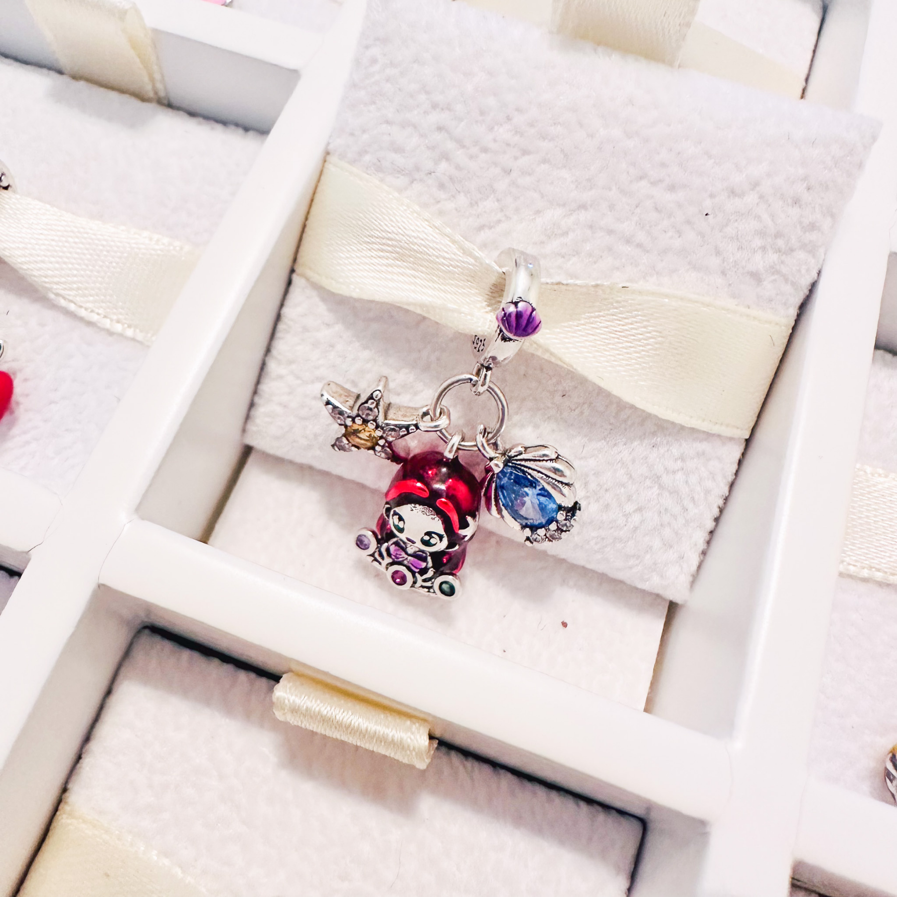 Charm Sirena, Concha De Mar Y Estrella