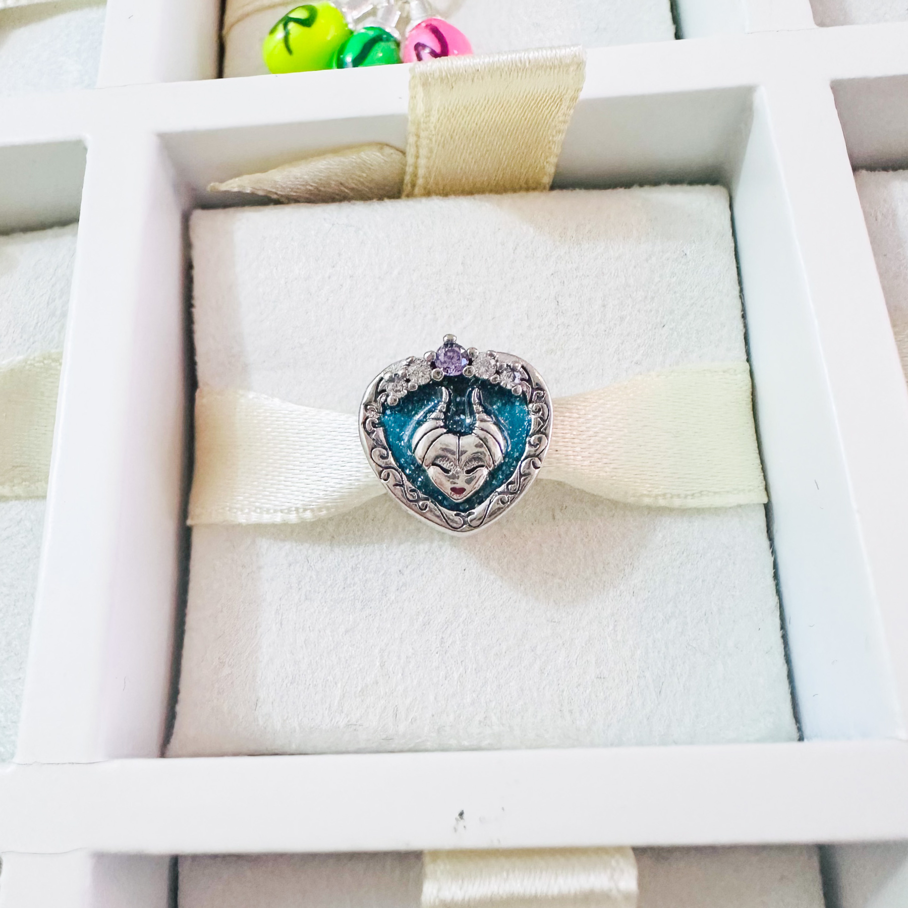 Charm Corazón Maléfica