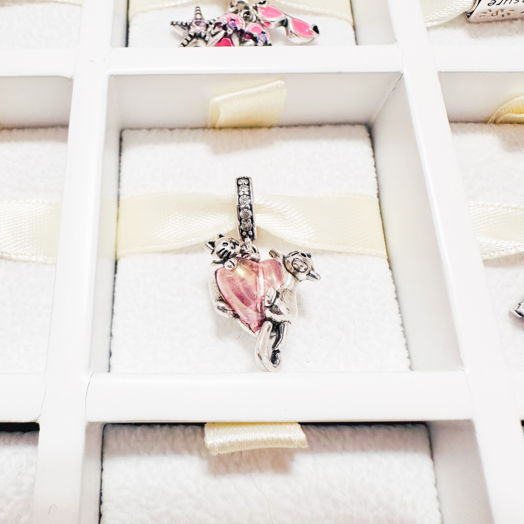 Charm Corazón Rosa Con Gatos