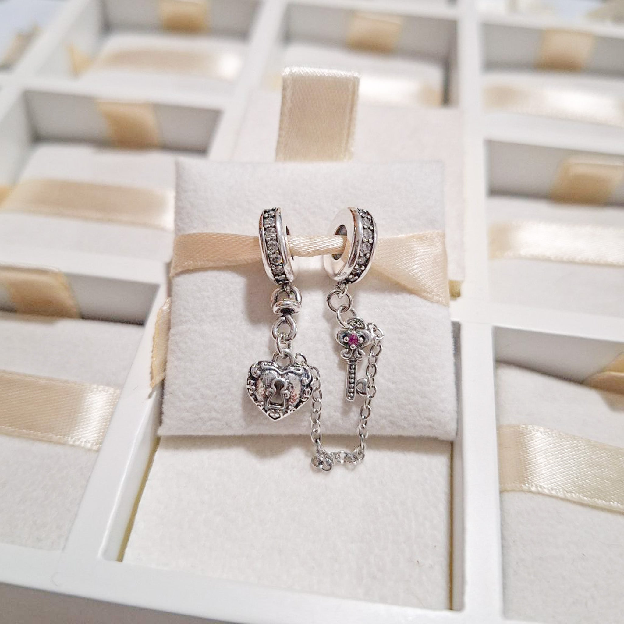 Charm Cadena De Seguridad Corazón Candado Y Llave