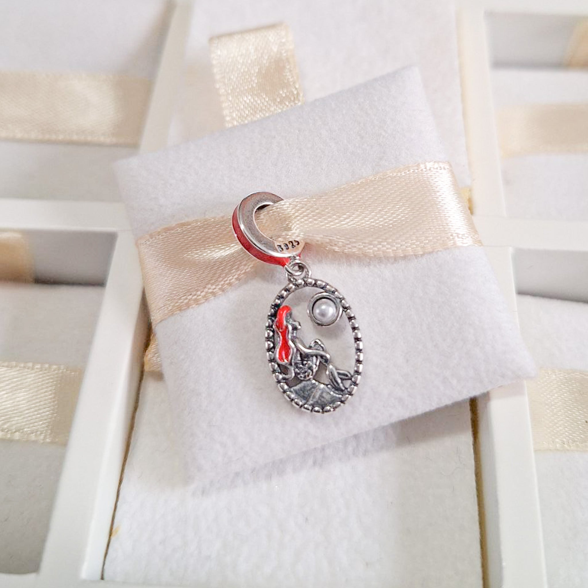 Charm Colgante La Sirenita Con Perla