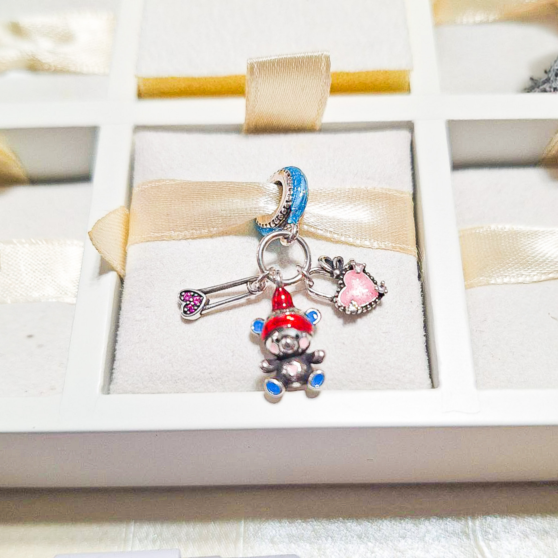 Charm Corazón Bebé Y Peluche
