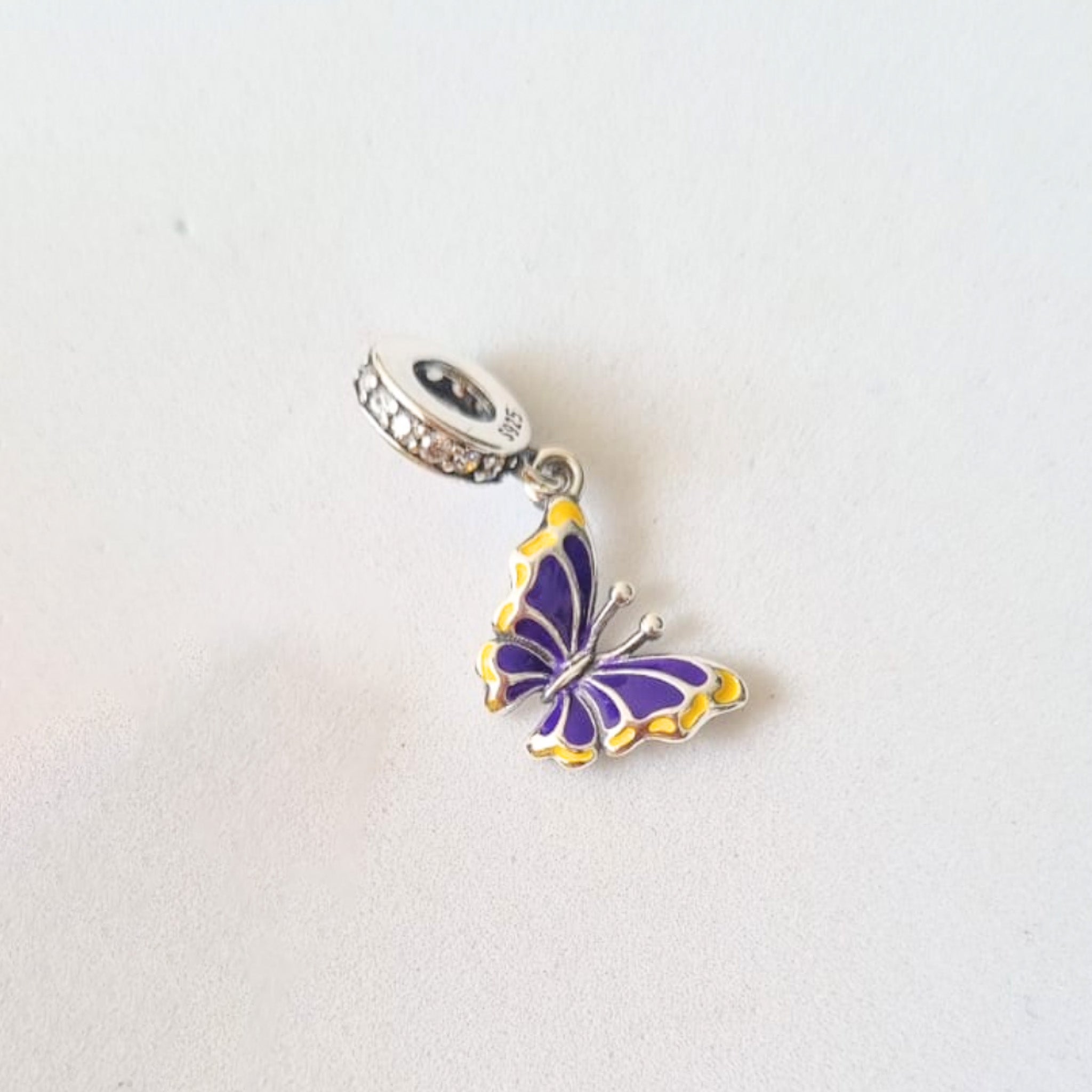 Charm Mariposa Cambia De Color Agua