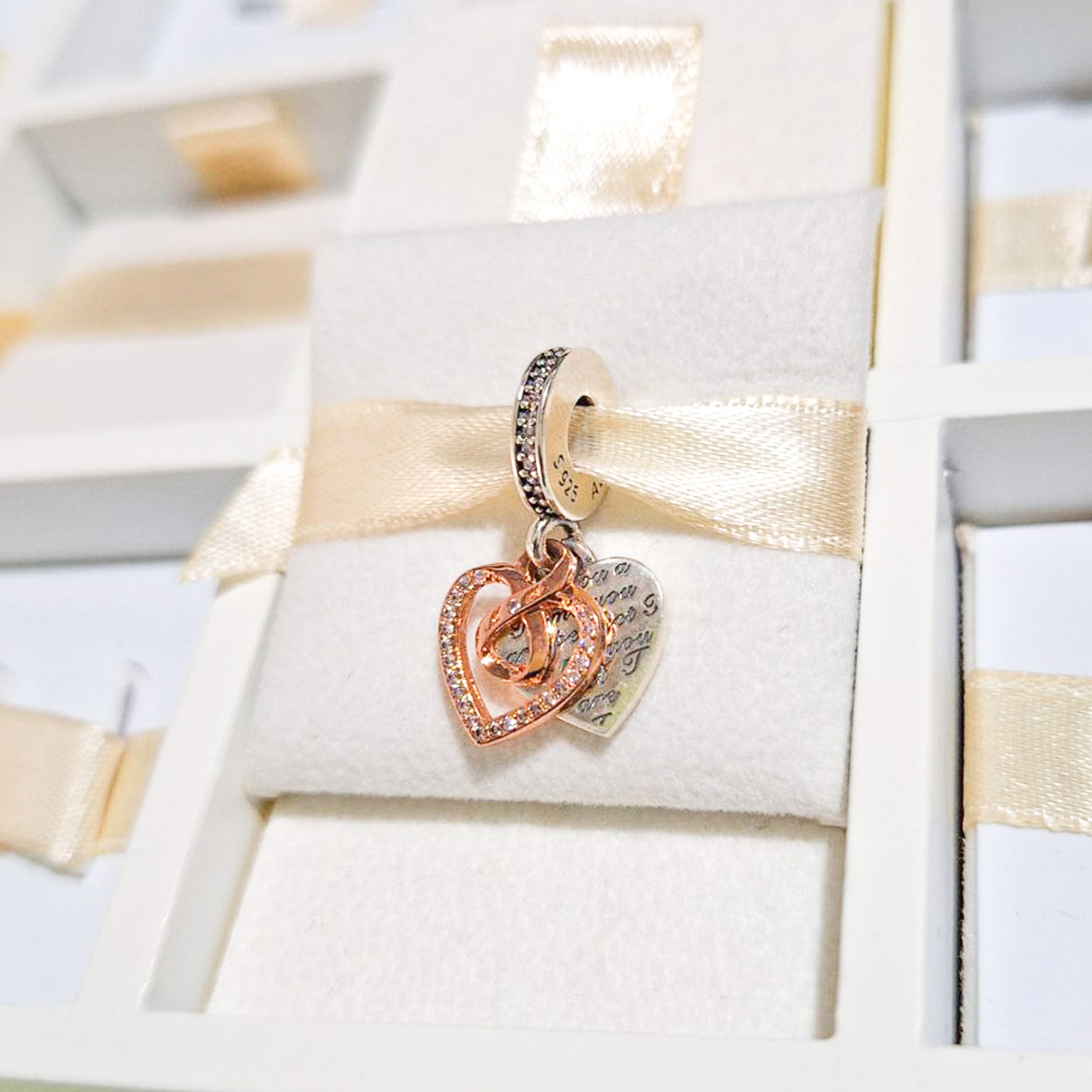 Charm Corazón Infinito Mamá