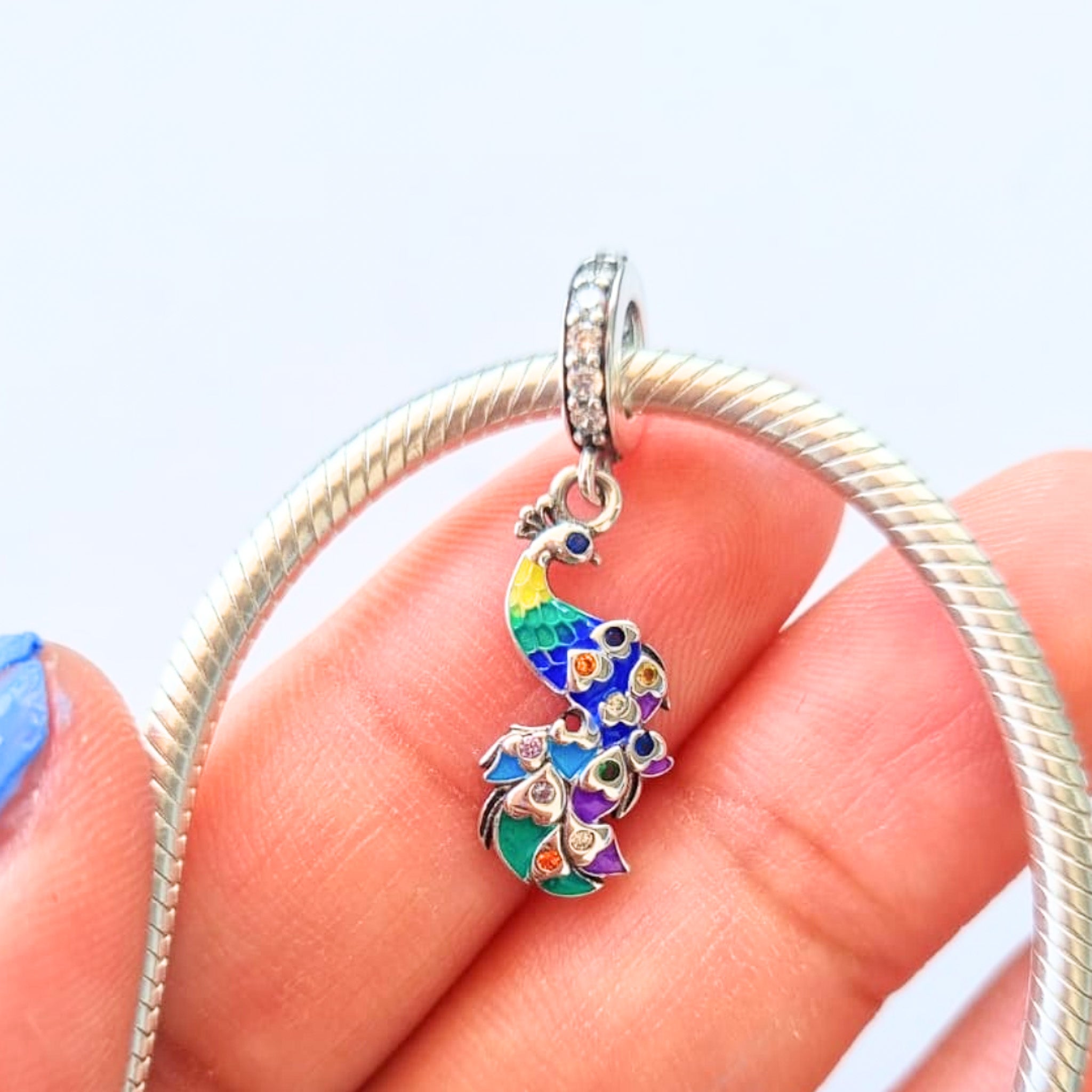 Charm Pavo Real Colores