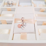 Cargar imagen en la galería, Charm Corazón, Mariposa, Símbolo Amor Y Paz