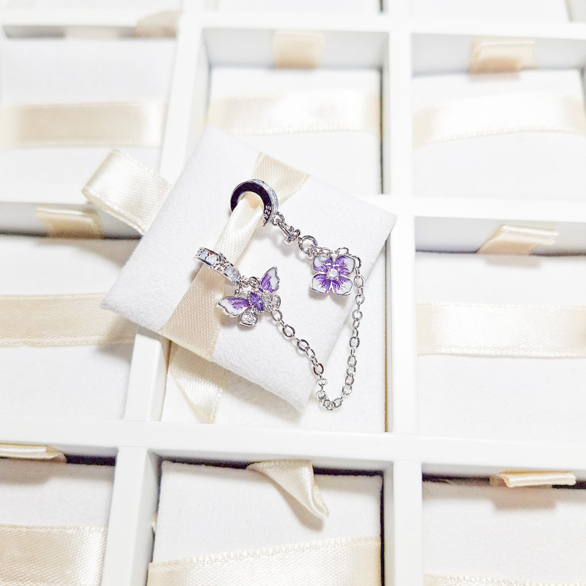 Charm Cadena De Seguridad Con Mariposa Y Flor