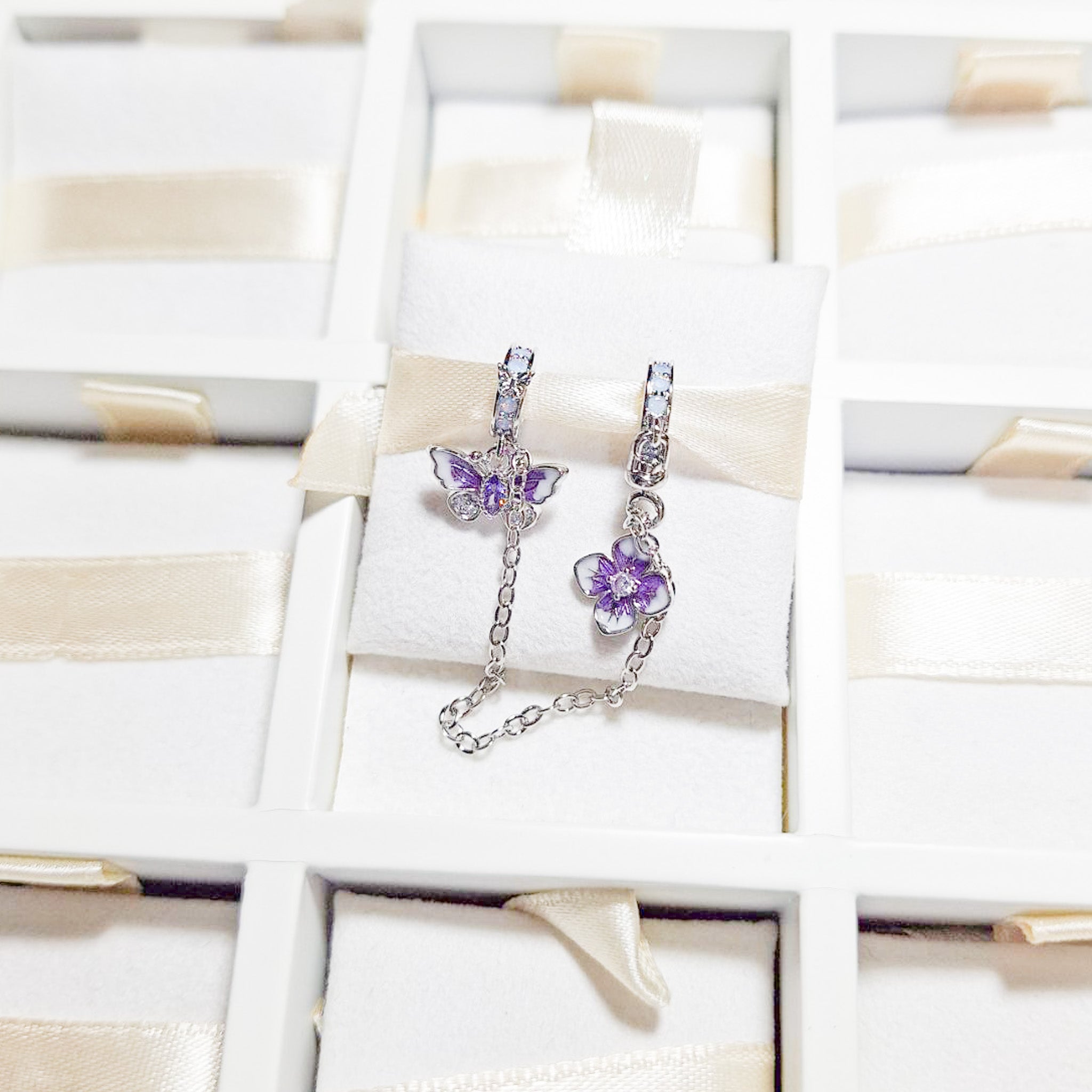 Charm Cadena De Seguridad Con Mariposa Y Flor