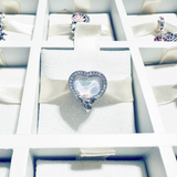 Cargar imagen en la galería, Charm Corazón Azul Cielo Tornasol