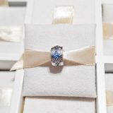 Cargar imagen en la galería, Charm Clip Flor Azul Cristales