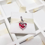 Cargar imagen en la galería, Charm Corazón Manos Minnie Y Mickey Mouse