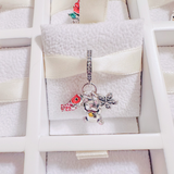 Cargar imagen en la galería, Charm Gato De La Suerte Con Sakura Y Pez Koi