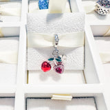Cargar imagen en la galería, Charm Cerezas Con Trébol