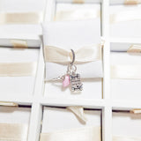 Cargar imagen en la galería, Charm Auto Rosa Con Llaves