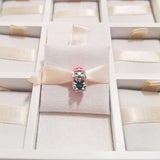 Cargar imagen en la galería, Charm Santa Claus Con Corazón Verde